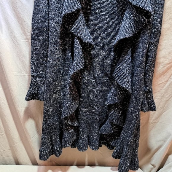 Woman's knitted cardigan with ruffle style - Picture 7 of 8